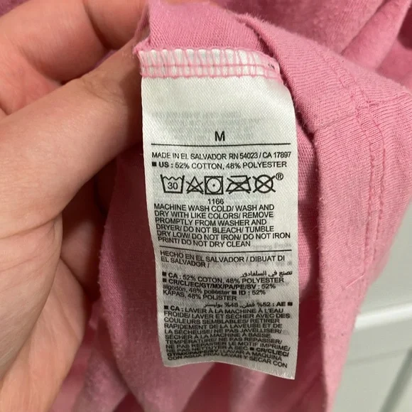 Old Navy Women's Pink Barbie Short Sleeve Graphic Tee Shirt Top - Picture 5 of 5